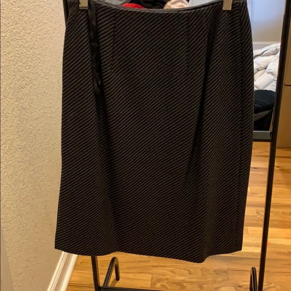 Linda Allard Ellen Tracy skirt suit - Picture 2 of 3